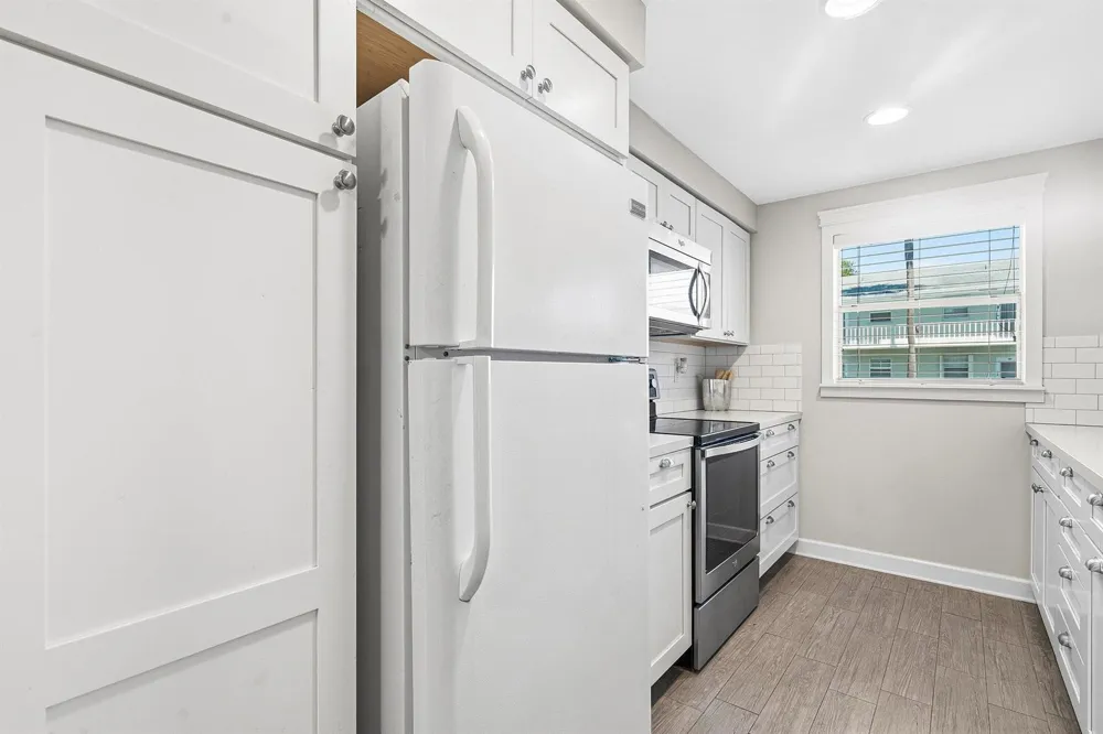 2440 SW 22ND AVENUE #703 Delray Beach, FL 33445