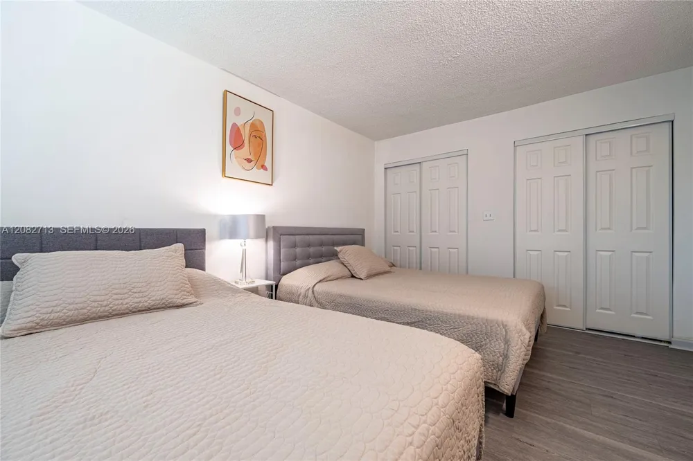 4524 SW 54th St #501-W Dania Beach, FL 33314