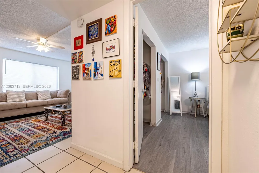 4524 SW 54th St #501-W Dania Beach, FL 33314