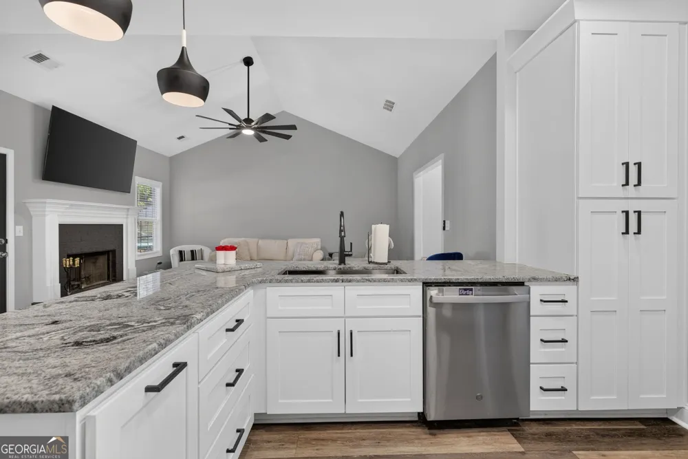 144 Feldspar DR Jefferson, GA 30549