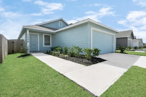 1220 Charlotte Way