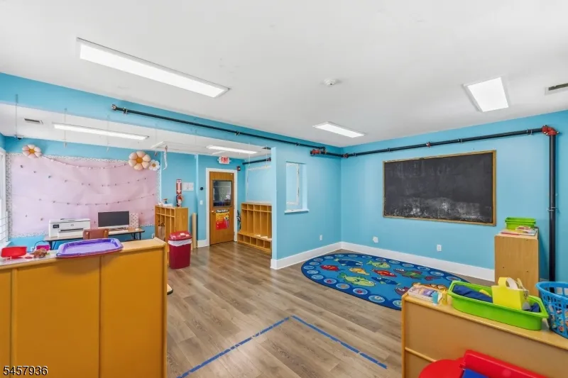 213 Glenridge Ave Montclair, NJ 07042