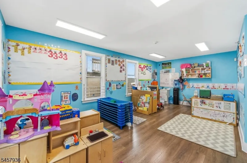 213 Glenridge Ave Montclair, NJ 07042