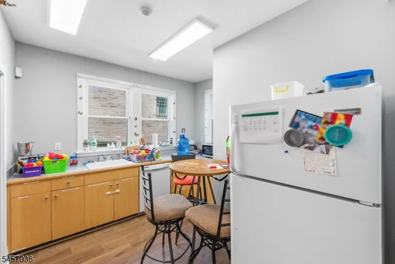 213 Glenridge Ave Montclair, NJ 07042