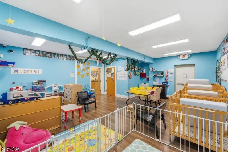213 Glenridge Ave Montclair, NJ 07042