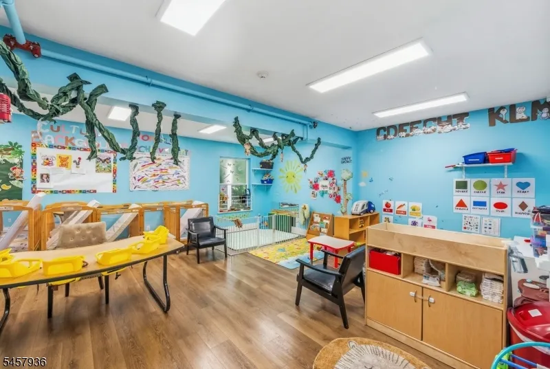 213 Glenridge Ave Montclair, NJ 07042
