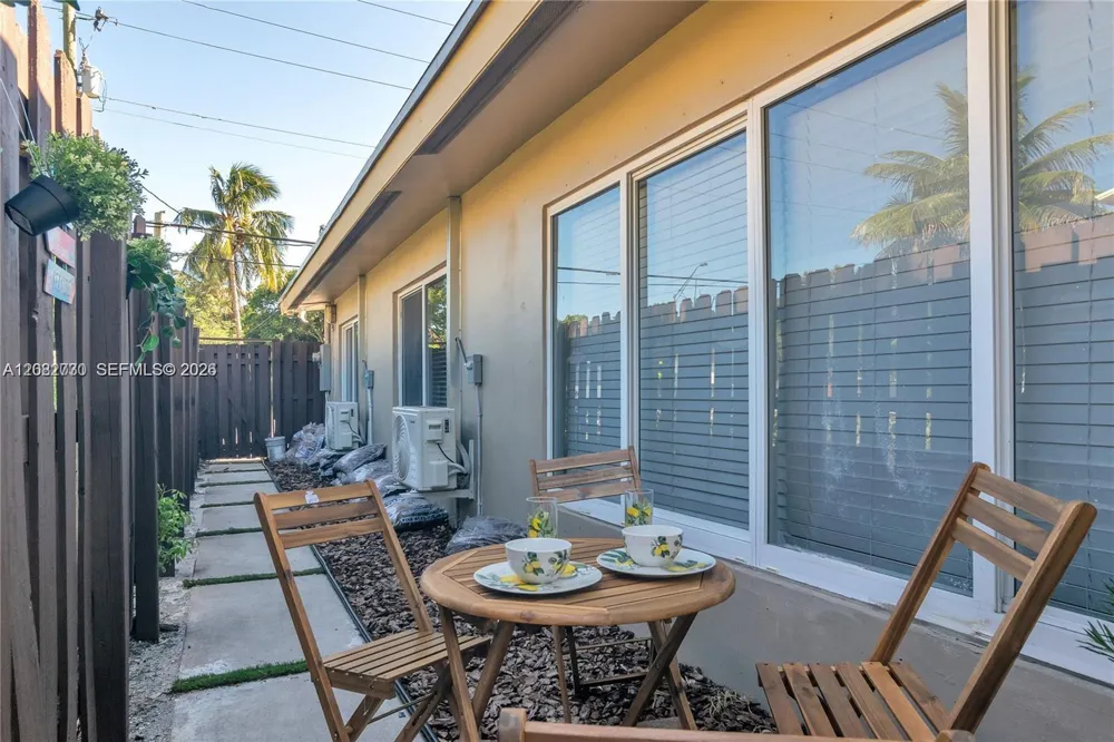 515 SW 12th St #1 Fort Lauderdale, FL 33315