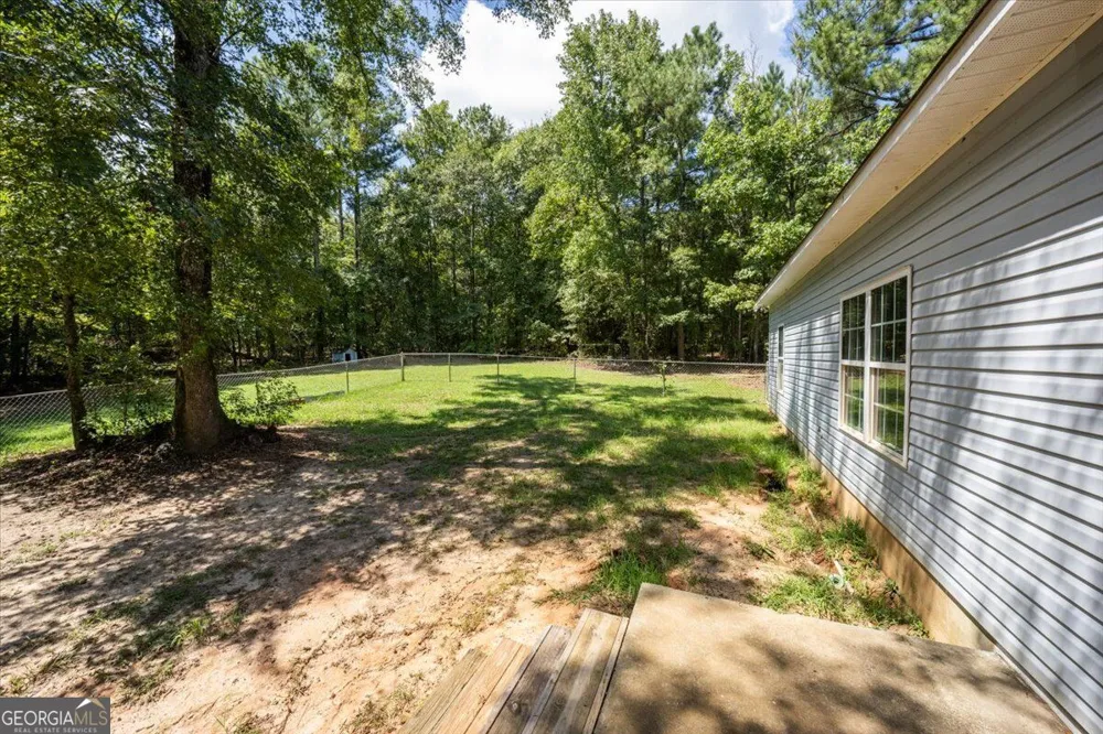 215 Hallie LN Macon, GA 31211