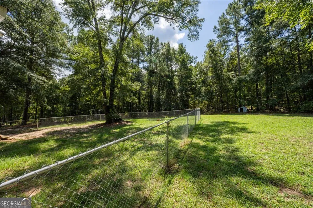 215 Hallie LN Macon, GA 31211