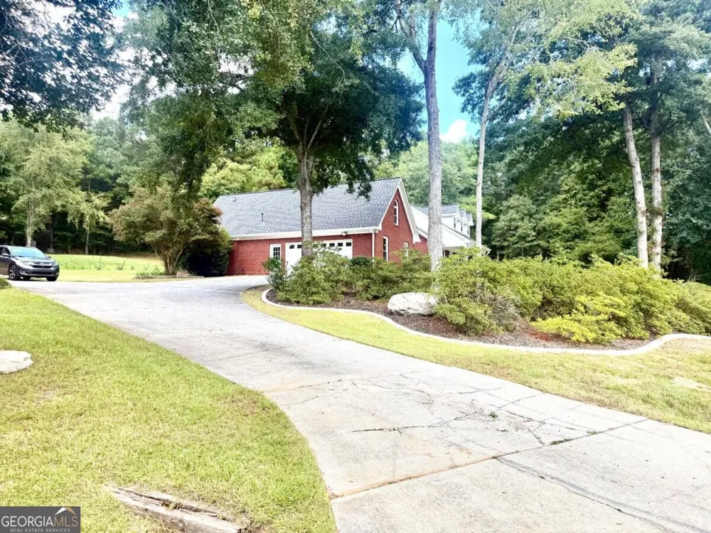 2660 Sandy Creek CIR Loganville, GA 30052