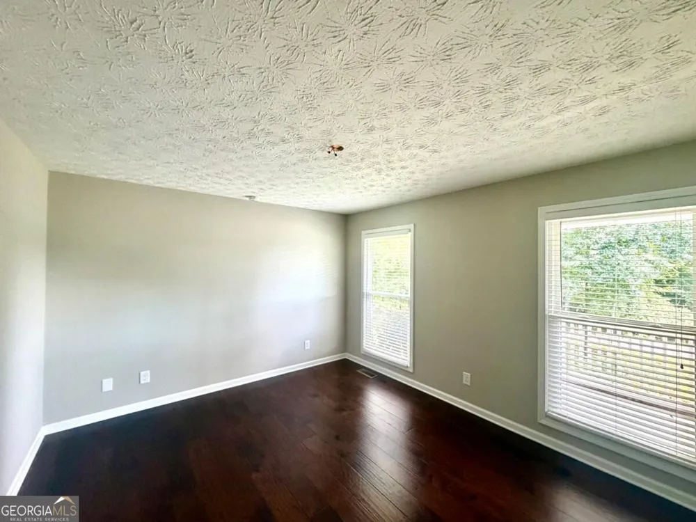 2660 Sandy Creek CIR Loganville, GA 30052