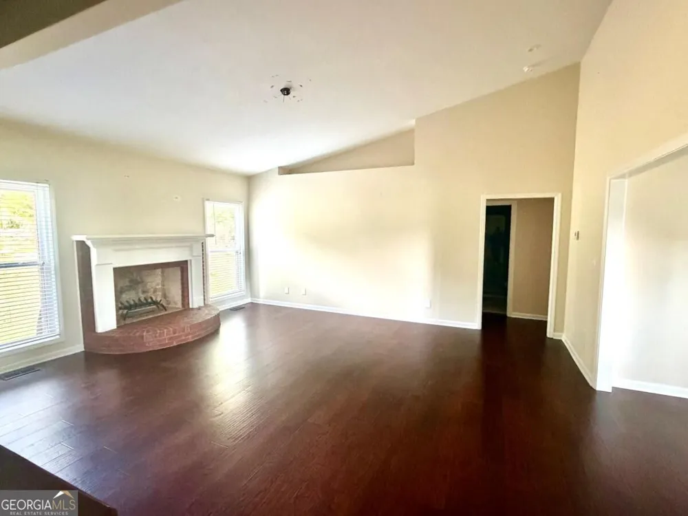 2660 Sandy Creek CIR Loganville, GA 30052