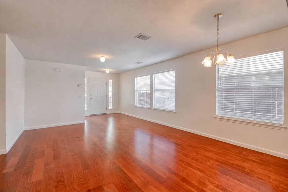 16628 Trevin Cove Manor, TX 78653