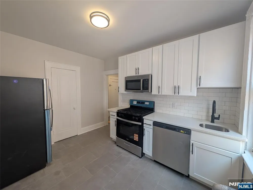 173-179 Madison Street C5 Passaic, NJ 07055