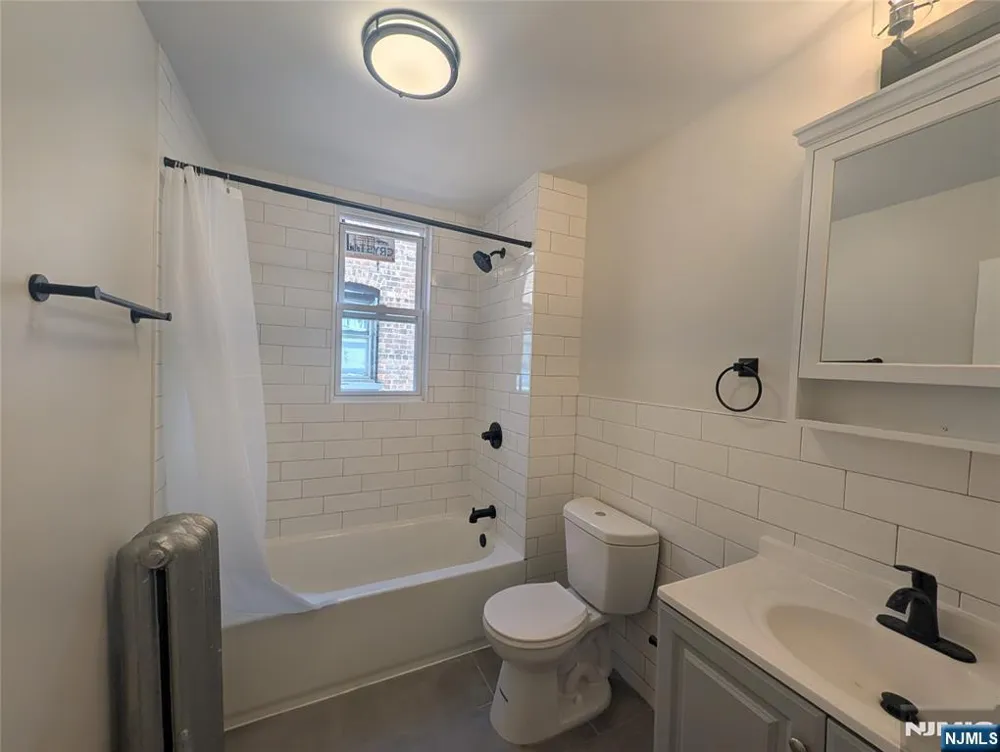 173-179 Madison Street C5 Passaic, NJ 07055