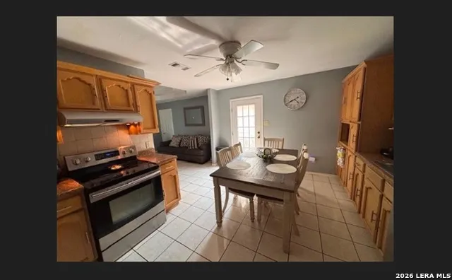 1675 Raintree Dr Eagle Pass, TX 78852