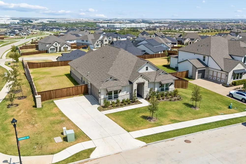 805 Feathergrass Court Haslet, TX 76052