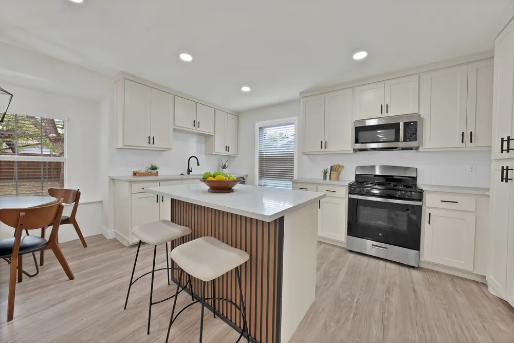 2302 E Mitchell Street Arlington, TX 76010