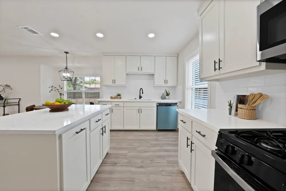 2302 E Mitchell Street Arlington, TX 76010