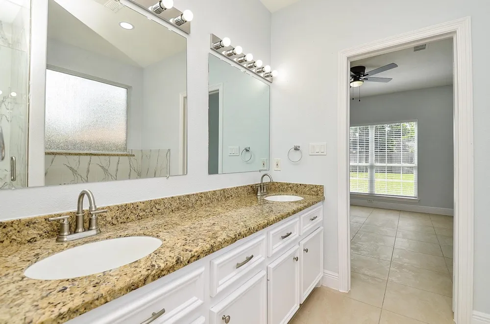 12324 Green Ridge Drive Willis, TX 77318