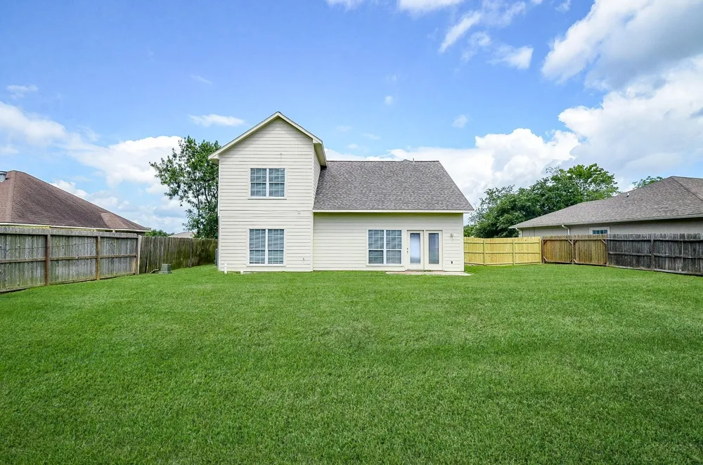 12324 Green Ridge Drive Willis, TX 77318