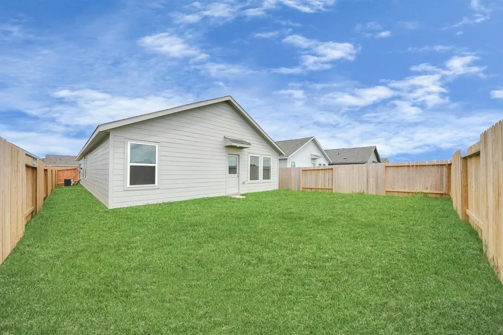 1306 Charlotte Way Wharton, TX 77488