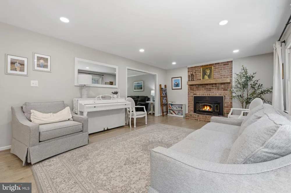 15066 COLIN LANE Amissville, VA 20106