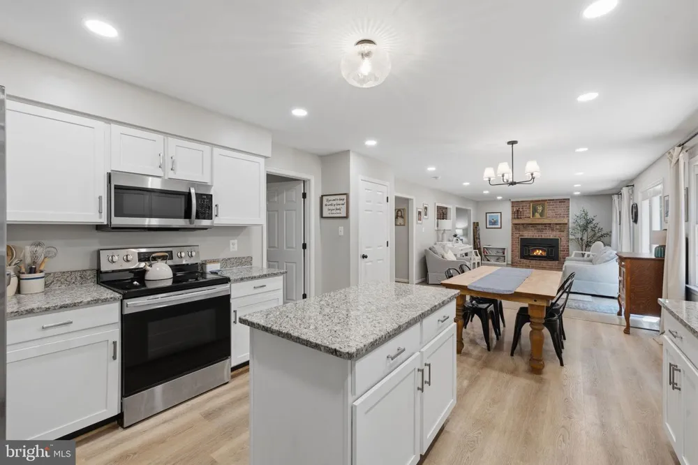15066 COLIN LANE Amissville, VA 20106