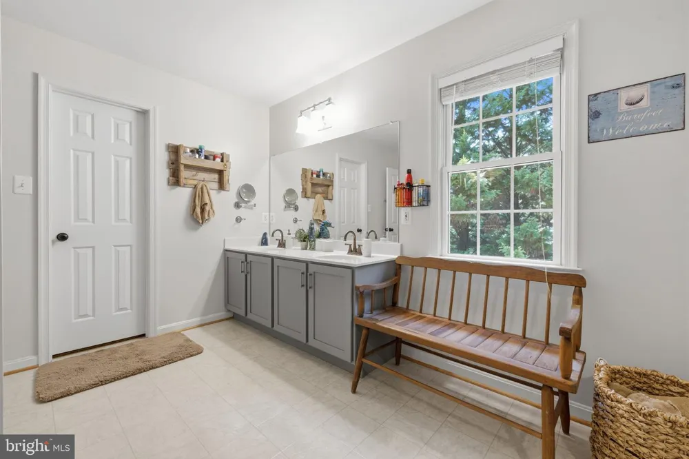 15066 COLIN LANE Amissville, VA 20106