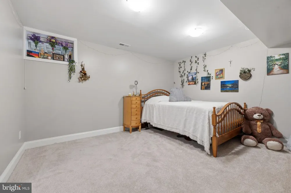 15066 COLIN LANE Amissville, VA 20106