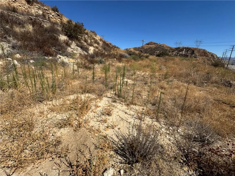 Golden Valley & Sierra Hwy Newhall, CA 91321
