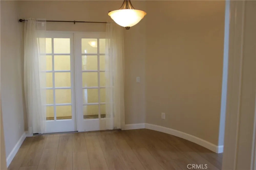 26452 La Scala Laguna Hills, CA 92653