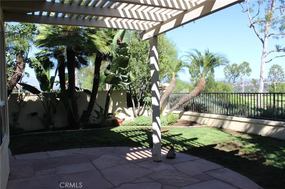 26452 La Scala Laguna Hills, CA 92653