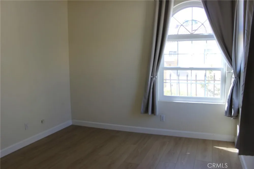 26452 La Scala Laguna Hills, CA 92653