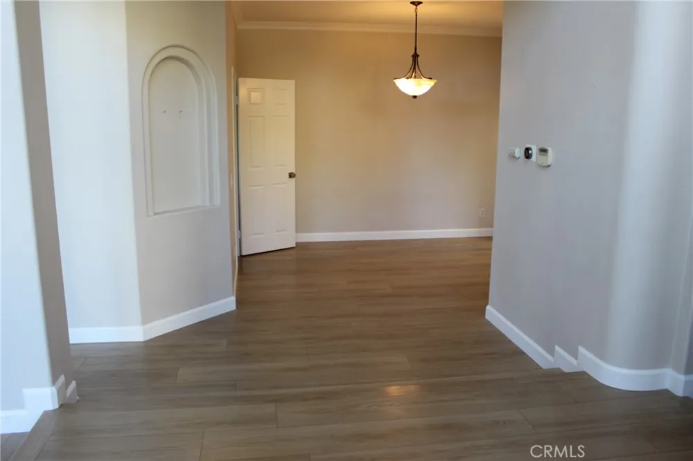 26452 La Scala Laguna Hills, CA 92653