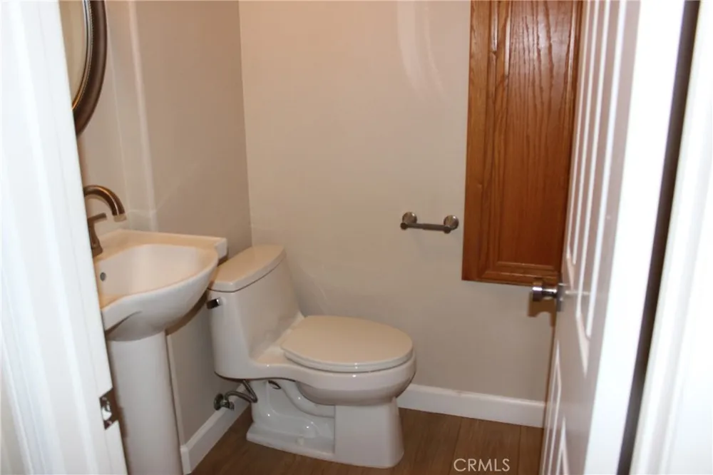 26452 La Scala Laguna Hills, CA 92653