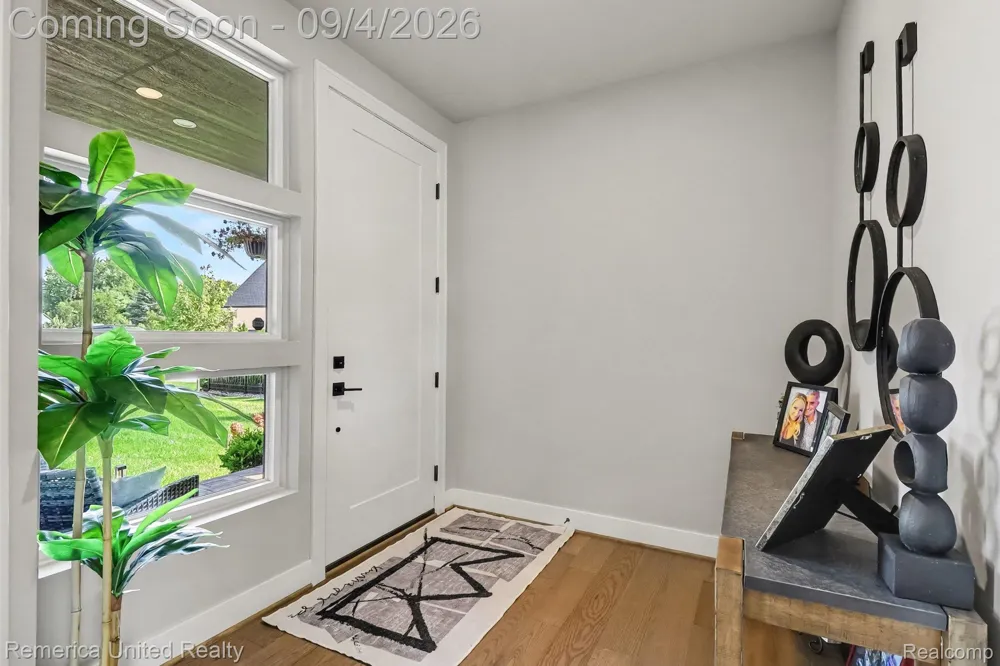 4083 Inverrary Court Commerce Charter Township, MI 48382
