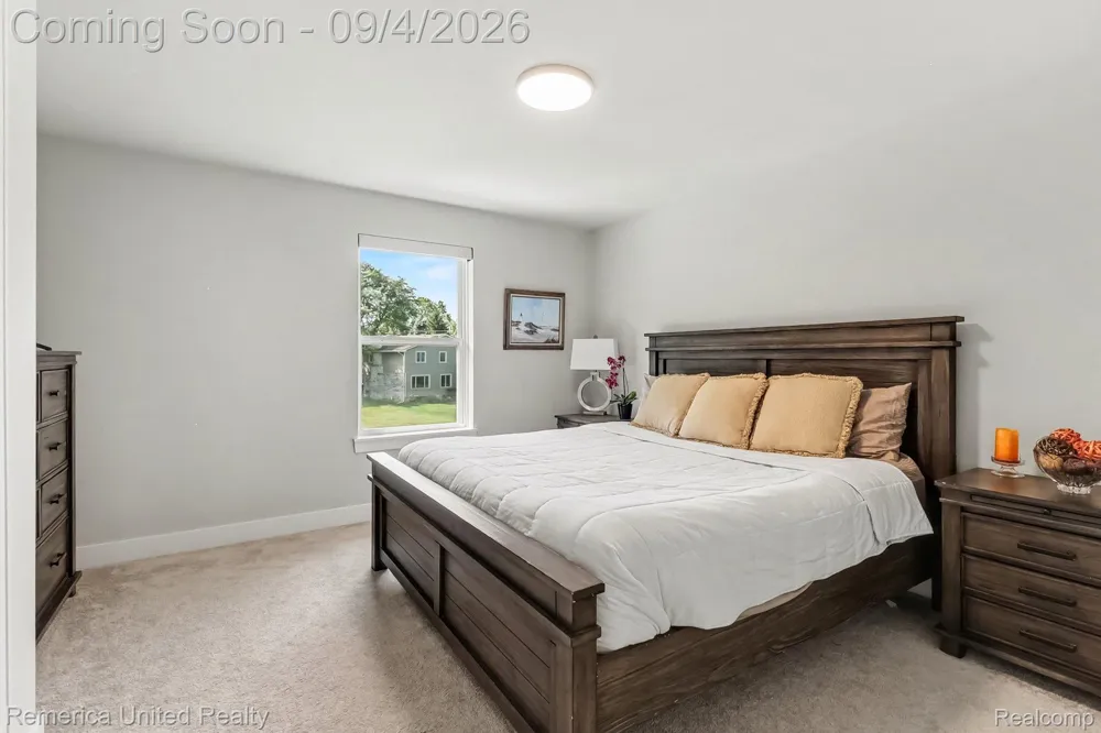 4083 Inverrary Court Commerce Charter Township, MI 48382