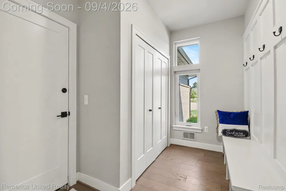 4083 Inverrary Court Commerce Charter Township, MI 48382