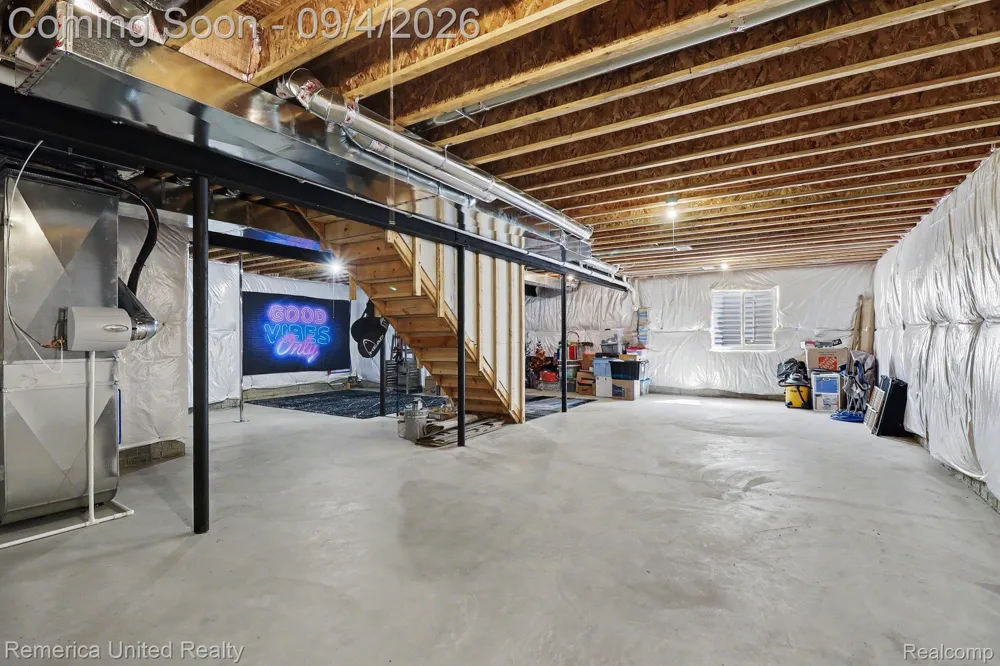 4083 Inverrary Court Commerce Charter Township, MI 48382