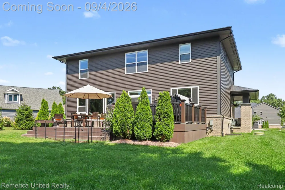 4083 Inverrary Court Commerce Charter Township, MI 48382