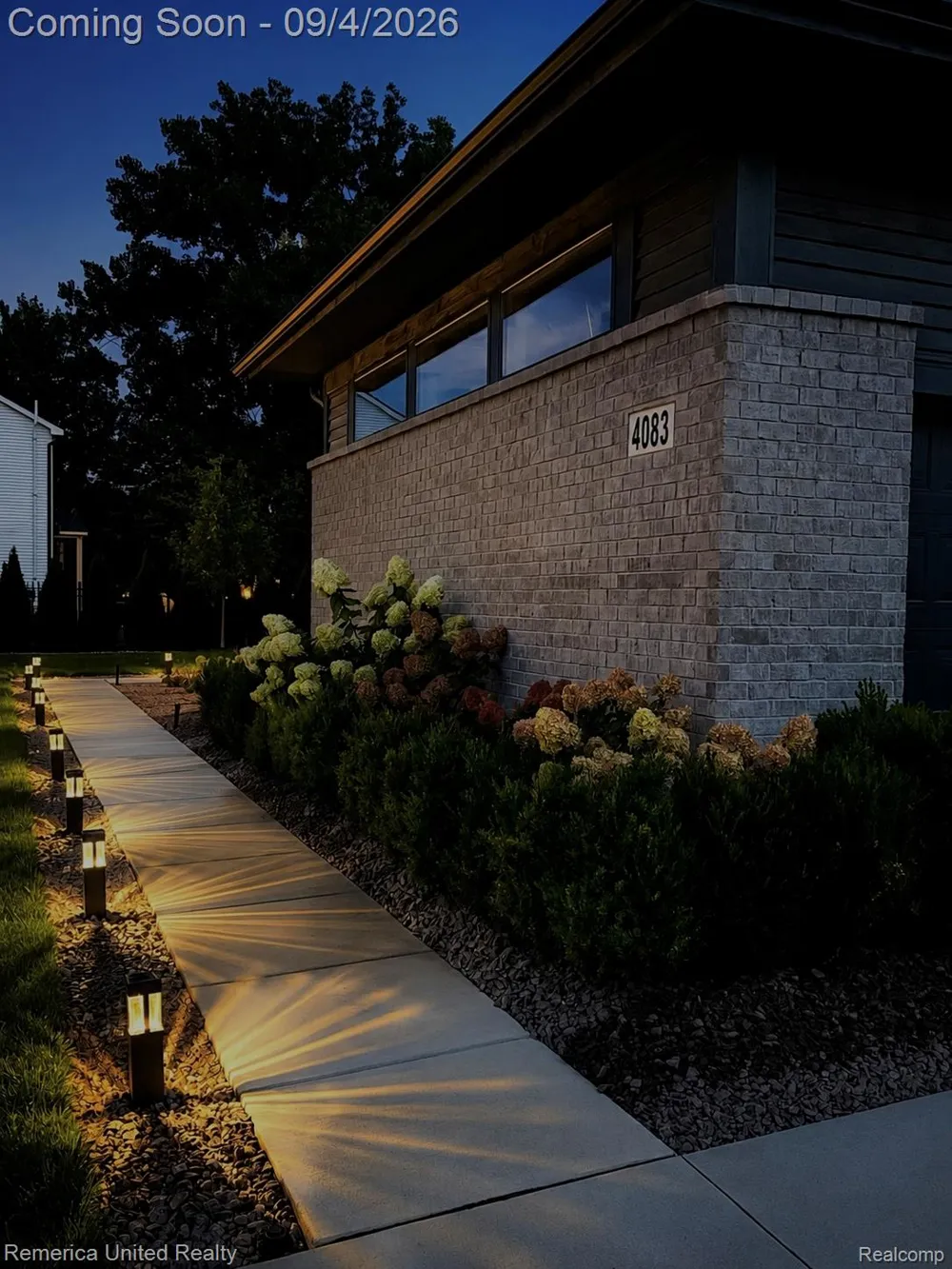 4083 Inverrary Court Commerce Charter Township, MI 48382