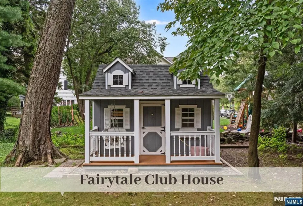 31 Kent Road Glen Rock, NJ 07452