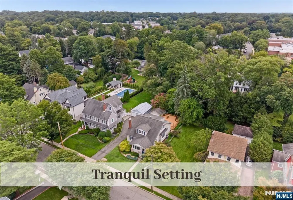 31 Kent Road Glen Rock, NJ 07452