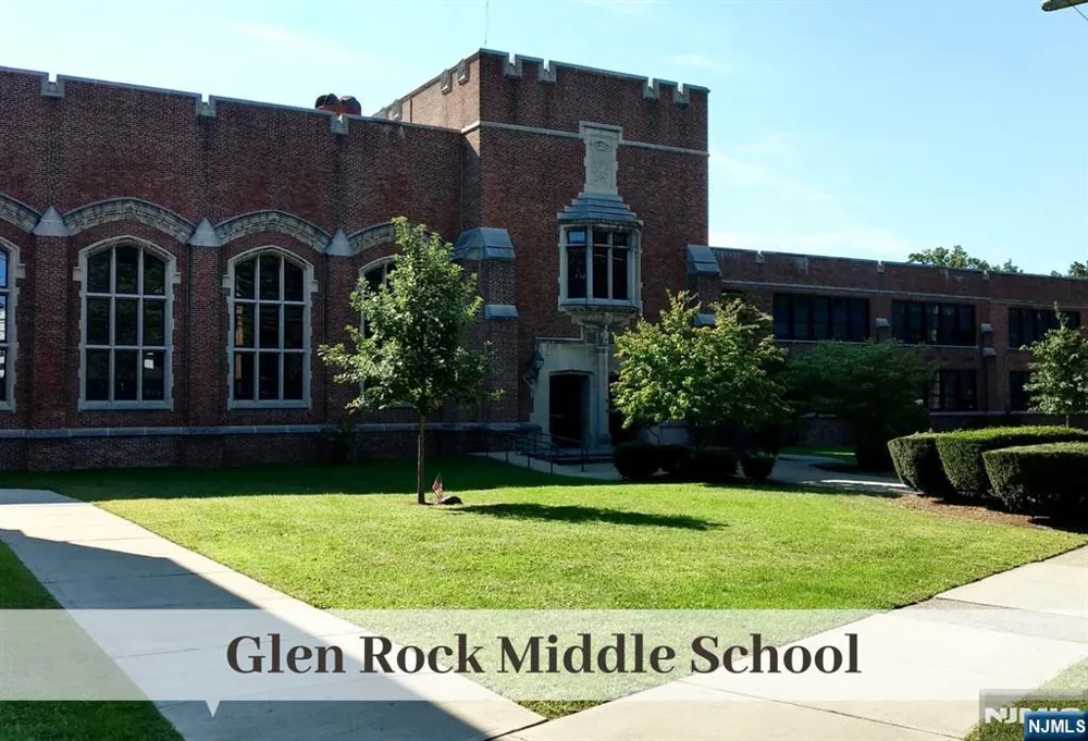 31 Kent Road Glen Rock, NJ 07452