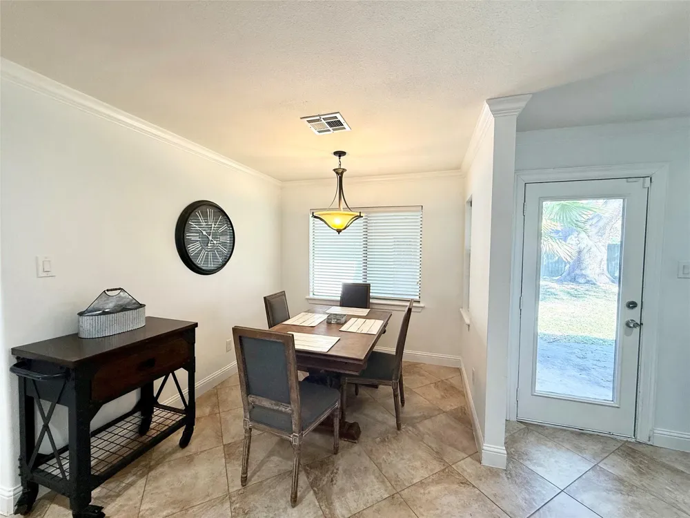 5454 Imogene Street Houston, TX 77096