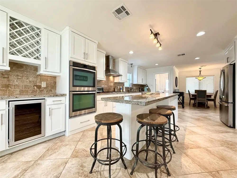 5454 Imogene Street Houston, TX 77096