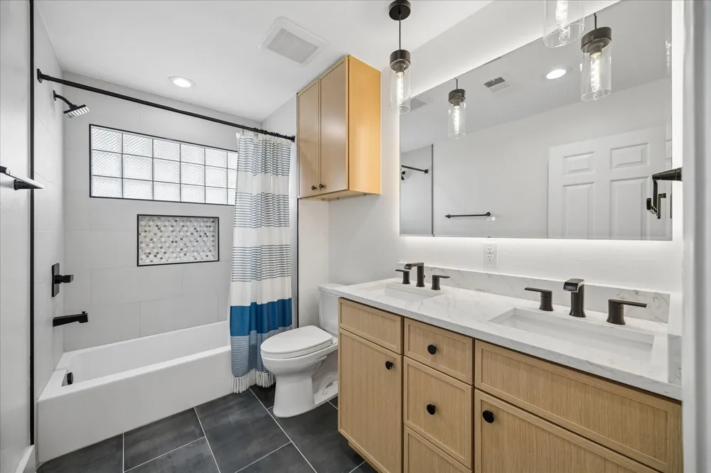 721 W 41st Street Houston, TX 77018