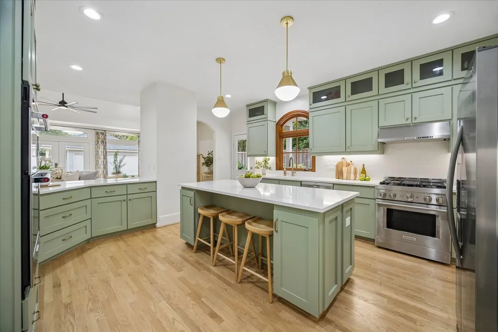 721 W 41st Street Houston, TX 77018