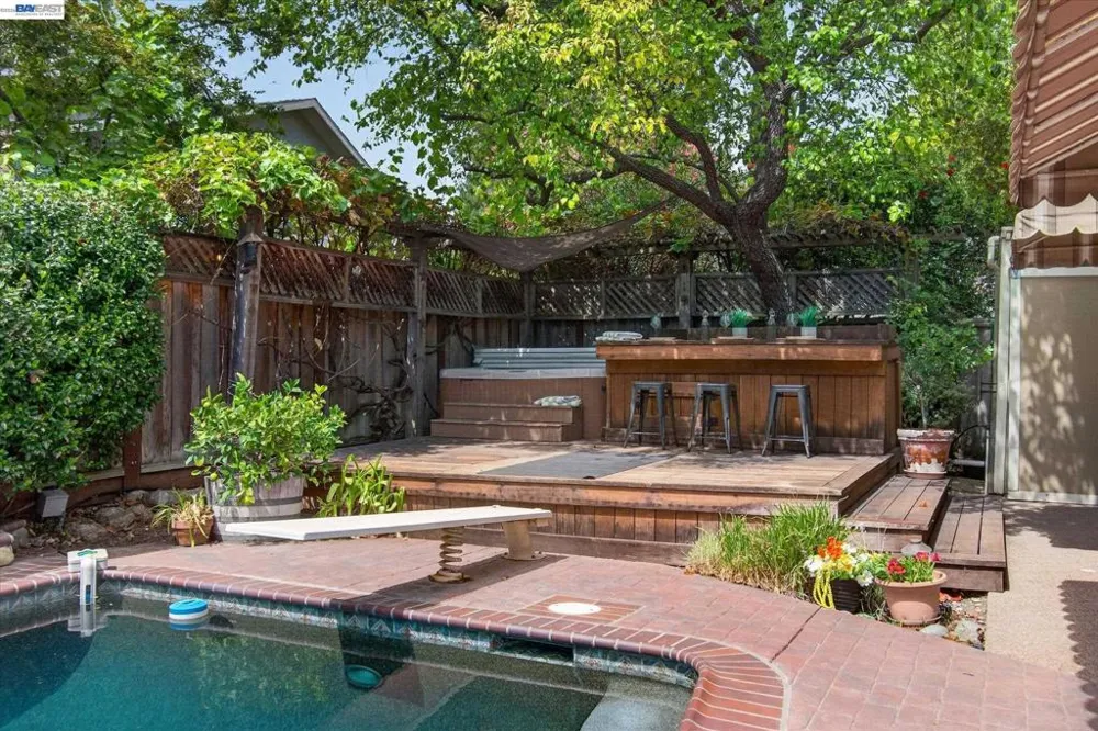2680 Turnstone Dr Pleasanton, CA 94566